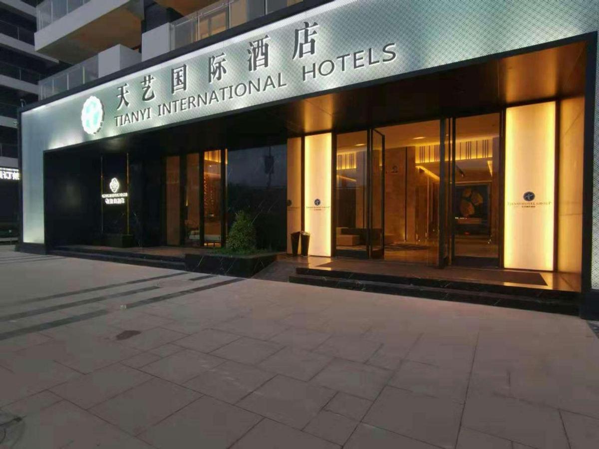 Tian Yi International Hotel 天艺国际酒店 Phnompen Kültér fotó